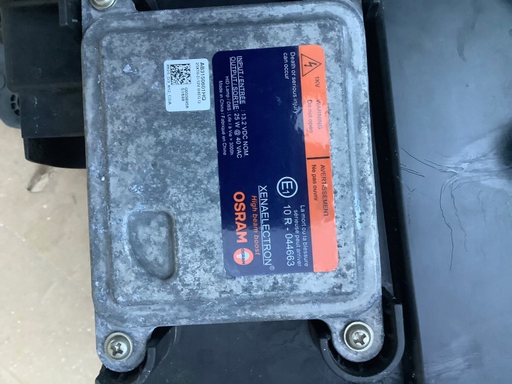 HYUNDAI IONIQ 3 PHARE XÉNON GAUCHE AVANT 92101 G2101MBL. „104”