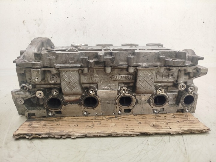 CULASSE MOTEUR FORD PSA VOLVO 0200EH 9655911480 1.6 16V TDCI G8DB 17
