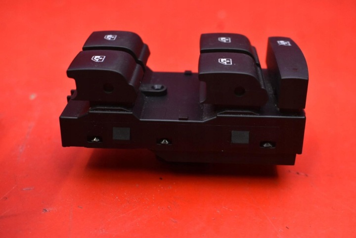 PANNEAU COMMANDE VITRE EUROPE 13305011 OPEL MOKKA A 12-15