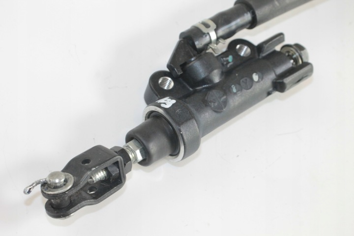 YAMAHA YZF-R7 YZF R7 22-24 POMPE DE FREIN ARRIÈRE