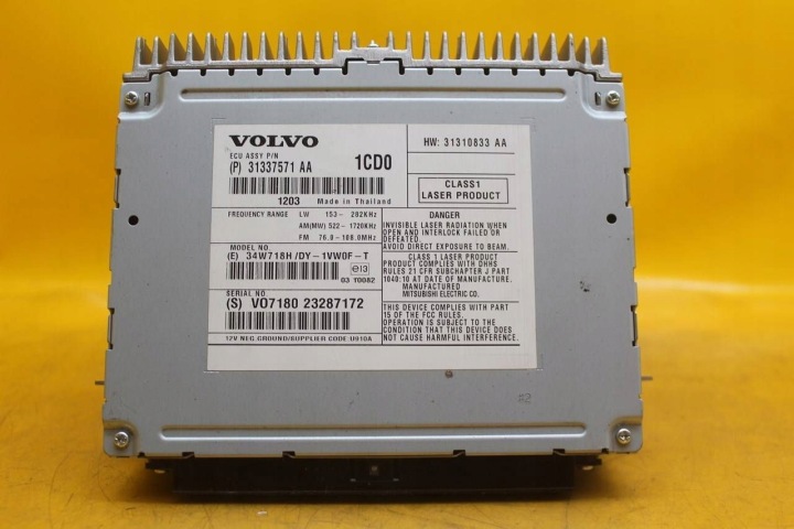 CHANGEUR LECTEUR DE CARTE DISQUES VOLVO V70 31337571A 31310833AA NR177