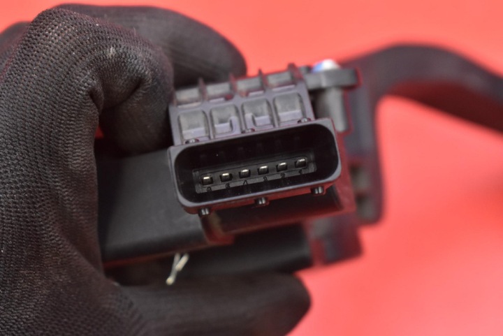 POTENTIOMÈTRE PÉDALE GAZ 51831864 OPEL COMBO D 1.3 CDTI 90 KM 11-20