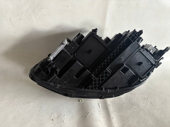 PHARE VOLKSWAGEN TIGUAN II ALLSPACE LIFT IQ LED DROIT AVANT 5NN941082D