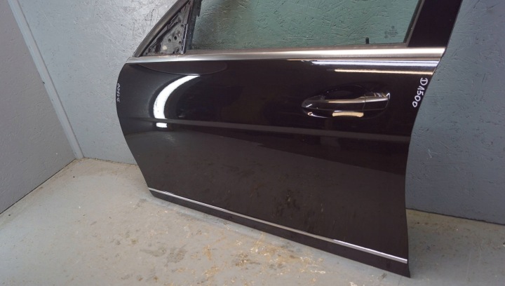 MERCEDES W204 LIFT PORTES GAUCHE AVANT C197 197 (D1500)