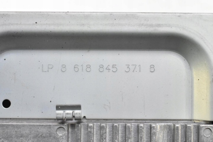 RADIO AUTORADIO CD MP3 NAVI 1K0035191D VW TOURAN 1 I LIFT 06-10