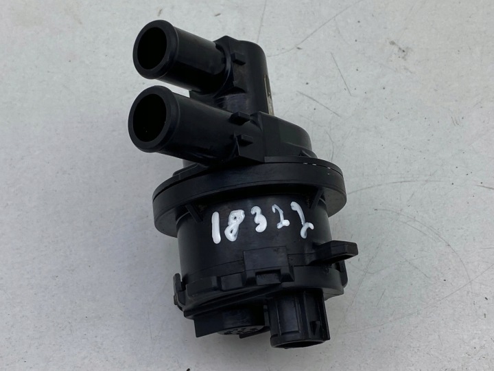 2017 TOYOTA RAV 4 (XA40) POMPE CIRCULATION CIRCULATION EAU 0641001301