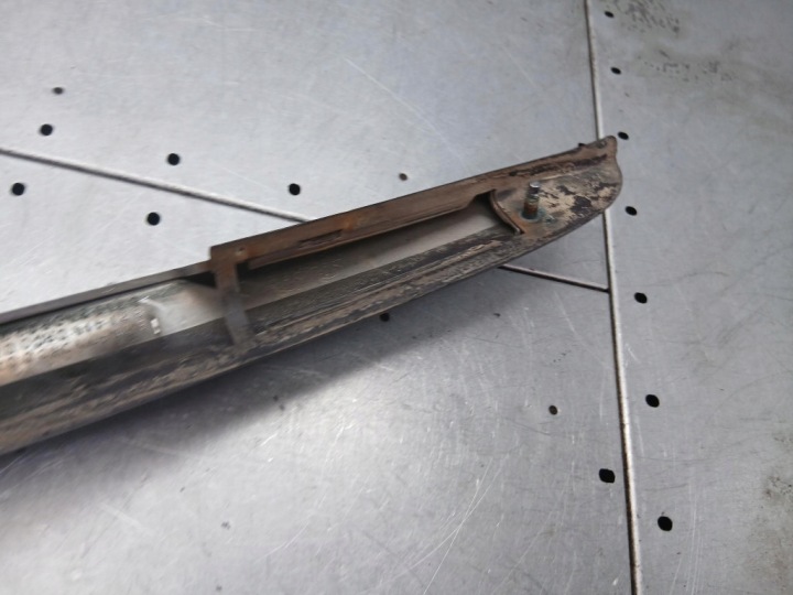 CACHE COUVERCLES DE COFFRE ROVER 75 I 02R 2.0CDT BERLINE