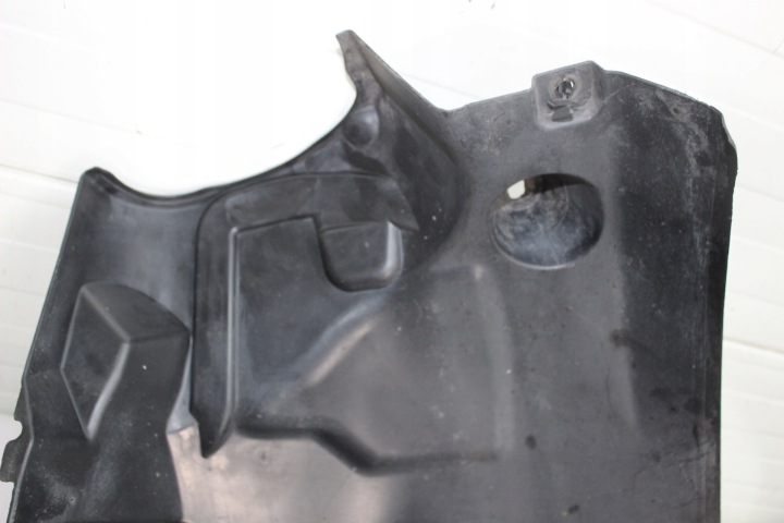 MERCEDES C W204 PASSAGE DE ROUE GAUCHE AVANT PIÈCE ARRIÈRE A2046983930