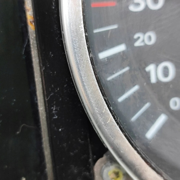 COMPTEUR AUDI Q7 (4L) 4L0920931T 29771465 4.2L 257KW 2007