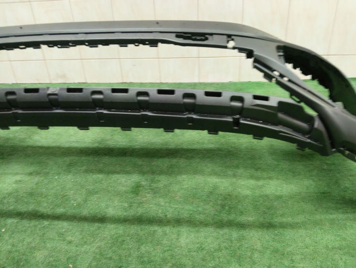 PARE-CHOCS AVANT VOLKSWAGEN POLO 2G0