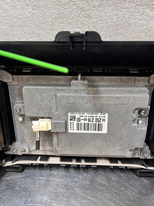ÉCRAN MONITEUR JUMPY III PEUGEOT EXPERT III TOYOTA PROACE II 9825031680