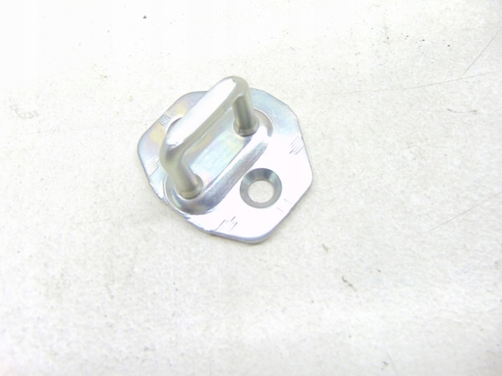 NOUVEAU MERCEDES-BENZ SPRINTER 906 REAR DOOR LOCK STRIKER A9067200204 ORIGINAL