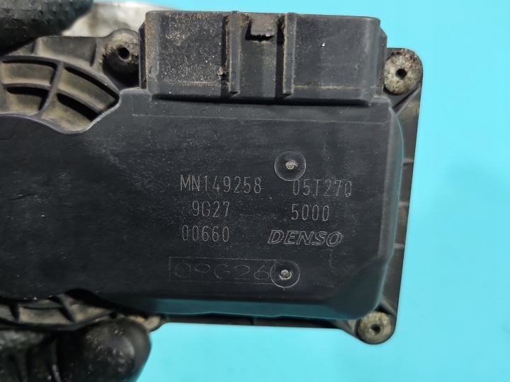 PAPILLON DES GAZ MITSUBISHI COLT Z30 VI 04- MN149258 1.1 12V