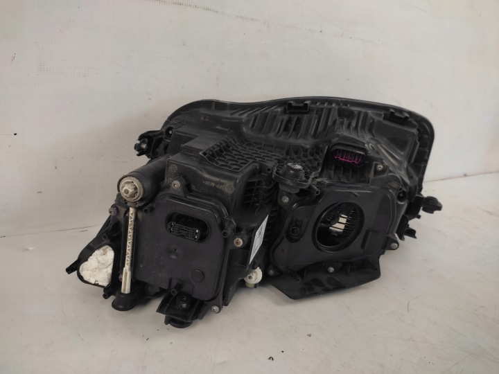 VW TOUAREG III 761 PHARE DROITE AVANT AVANT COMPLET LED 2018- 2019-