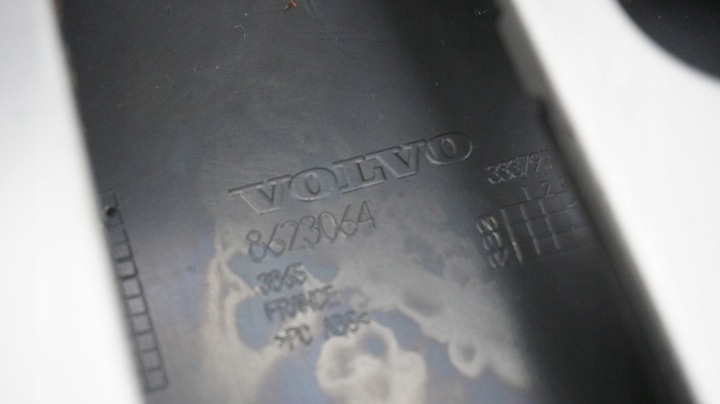 VOLVO S40 II V50 MOULURE DÉCORATIVE CHÂSSIS RADIO DÉCOR COCKPIT 8623064