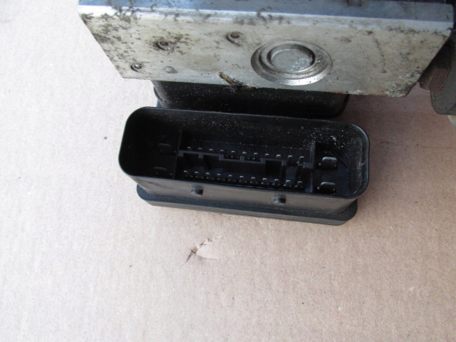 SUZUKI GRAND VITARA II 2.0 16V 2006-2012 POMPE ABS 06210205044