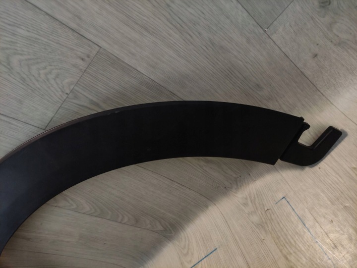 MINI ONE COOPER F55 MOULURE GARDE-BOUE GAUCHE AVANT 7300819