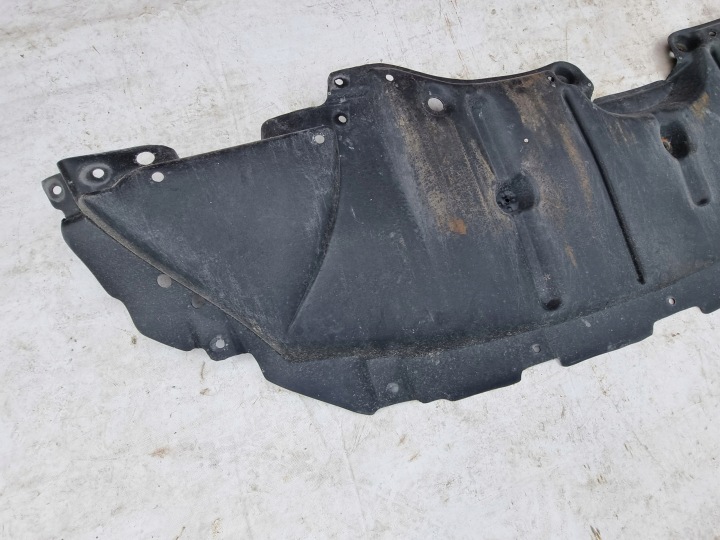 TOYOTA SIENNA XL40 2.5 HYBRID XSE PROTECTION SOUS PARE-CHOCS 2021-2025