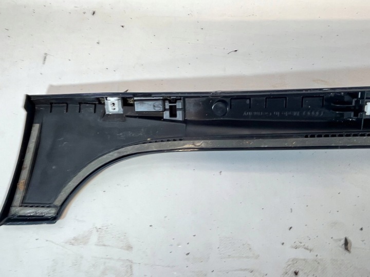 MOULURE SEUIL DROITE AUDI A3 8Y 8Y4853856