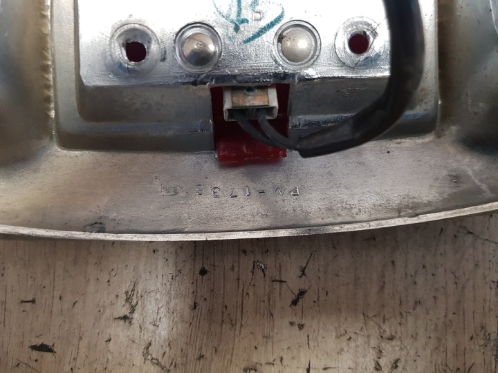 REVÊTEMENT CHROME AMPOULE SUR AILE HARLEY DAVIDSON