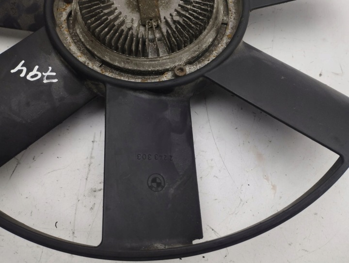 BMW 5 E39 2002 EMBRAYAGE COUPLEUR VISQUEUX VENTILATEUR VISQUEUX