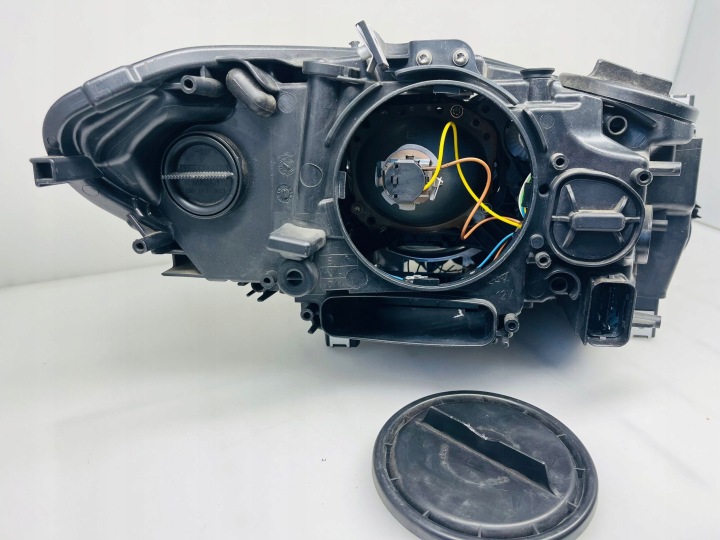 PROJECTEUR AVANT CÔTÉ GAUCHE BMW 5 F10 F11 1EL01013101