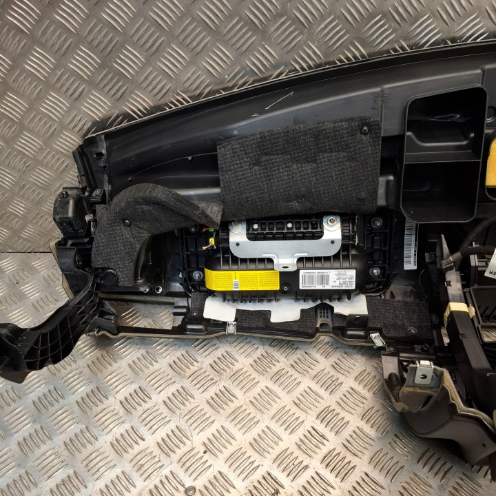 TABLEAU DE BORD COCKPIT MERCEDES-BENZ E T-MODEL (S212) A2126802387