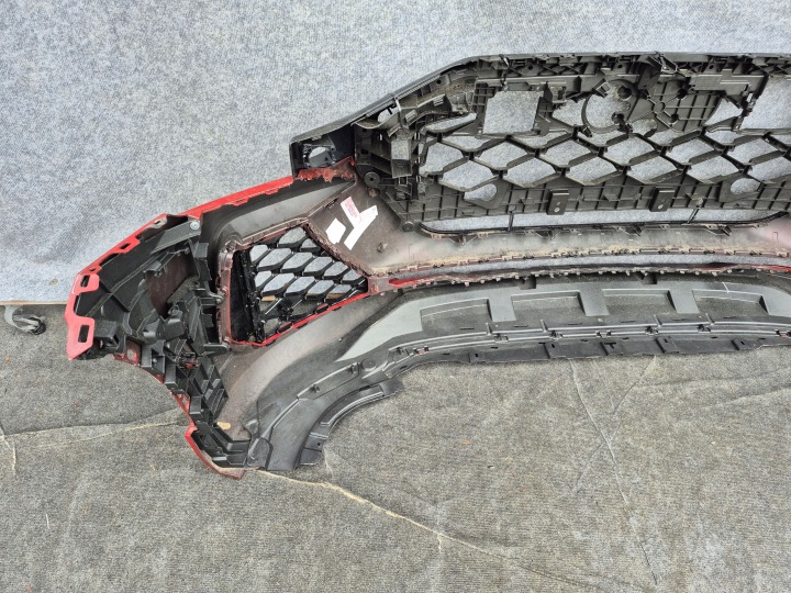 AUDI RSQ8 Q8 RS LIFT 2024- PARE-CHOCS AVANT ORIGINAL 6X PDC
