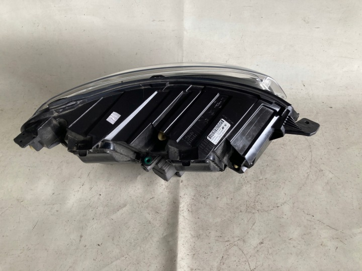 JUMPY ZAFIRA VIVARO GAUCHE PHARE AVANT PROJECTEUR 9808567780