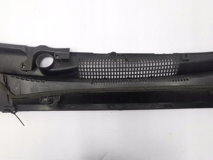 TOYOTA OE 55781-02630 DOUBLURE DE PASSAGE DE ROUE PLASTIQUE