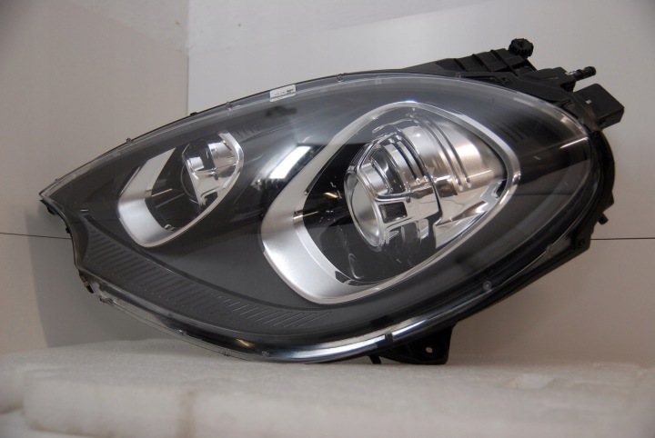 PORSCHE MACAN 95B BI-XENON ROTATIF 95B941031CF PHARE GAUCHE 13-19