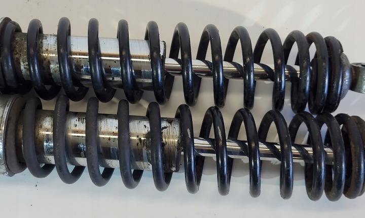 AMORTISSEURS ARRIÈRE ENSEMBLE 6210010G21019 SUZUKI BURGMAN AN 650 2013-2018R
