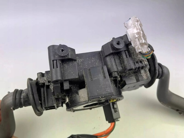 VOLVO S40, V40 1999 MANETTE COMMUTATEUR CLIGNOTANTS ESSUIE-GLACES