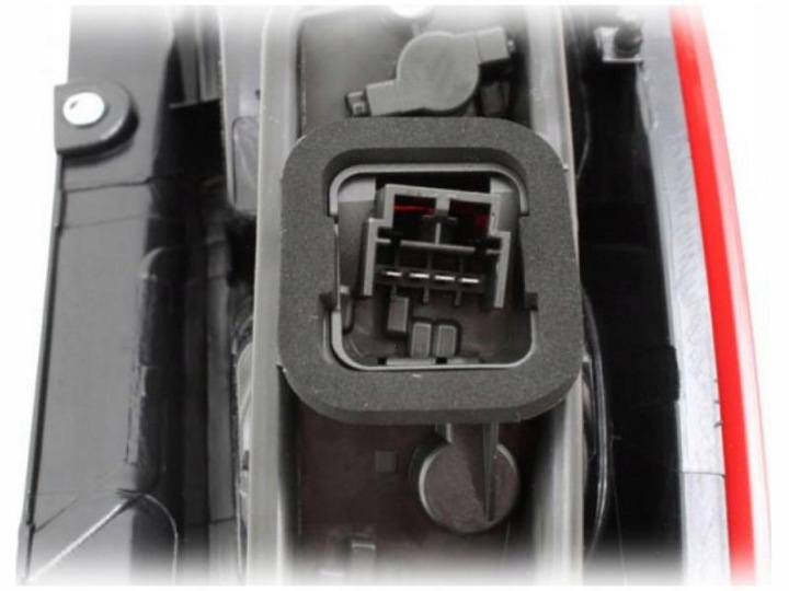 PHARE ZESPOLONYCH FEUX ARRIÈRE MAGNETI MARELLI 712201401110