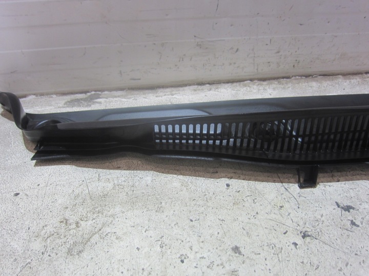 BMW X1 F48 PROTECTION DOUBLURE DE PASSAGE DE ROUE ADMISSION AIR EUROPE 51717350591 7350591