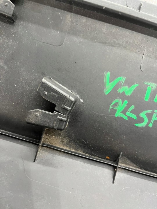 MOULURE PORTES GAUCHE ARRIÈRE ARRIÈRE VW TIGUAN ALLSPACE 5NL854950J