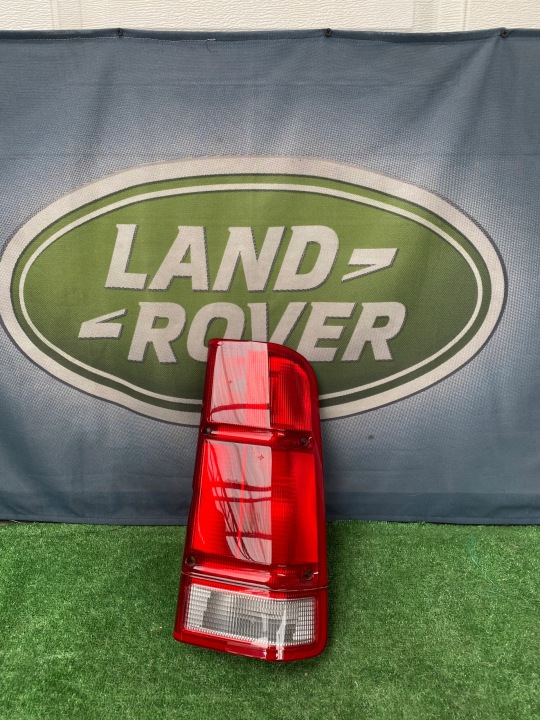 LAND ROVER DISCOVERY 2 PHARE GAUCHE ARRIÈRE XFB000730