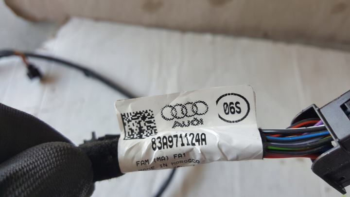 FAISCEAU DE CÂBLES INSTALLATION ÉLECTRIQUE CROCHET AUDI Q3 II 83A971124A DÉMONTAGE
