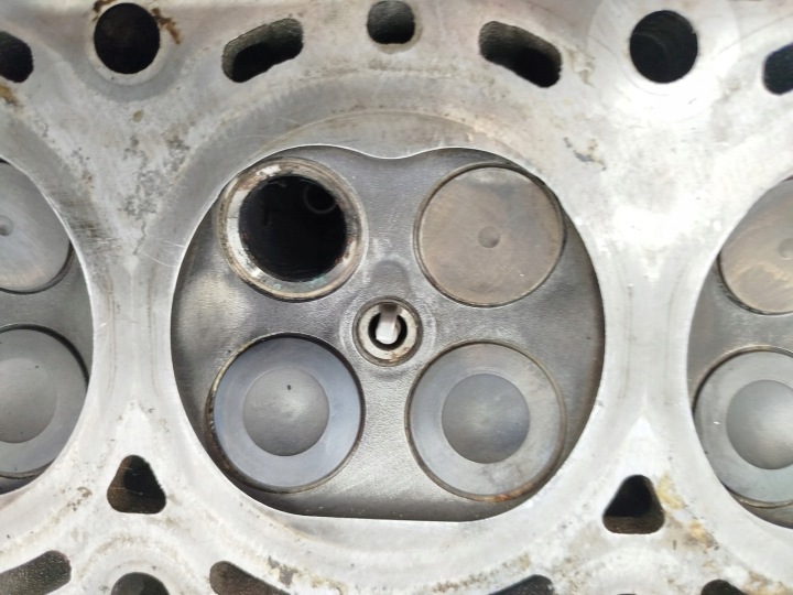 CULASSE MOTEUR 1642R-11 110417920R 0.9 TCE H4B DACIA RENAULT
