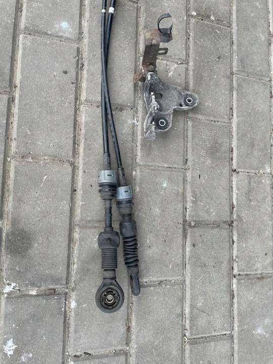 KIA VENGA 09 -- CABLES CAMBIOS DE TRANSMISIÓN SELECTOR 1.4 B 