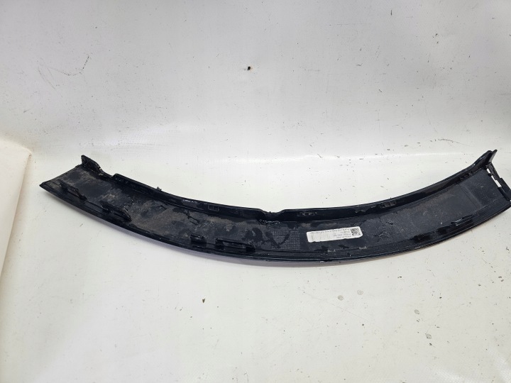 MOULURE SUR PARE-CHOCS GAUCHE AUDI Q4 89A E-TRON 21- AVANT 89A853025F