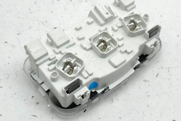 ÉCLAIRAGE INTERNE JEEP AVENGER (J2) 96887290 31028856 ÉLECTRIQUE 115KW