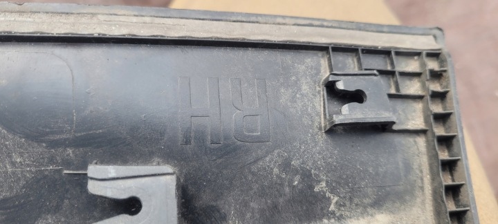 MOULURE PORTES DROIT ARRIÈRE KIA XCEED 87732J7CA0 3628