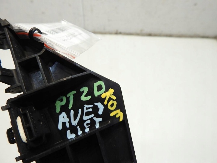 GLISSIÈRE PARE-CHOCS DROIT ARRIÈRE TOYOTA AVENSIS III T27 UNIVERSEL 52575-05060