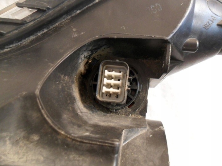 PROJECTEUR AVANT CÔTÉ GAUCHE HONDA TÉLÉCOMMANDE II B01720125