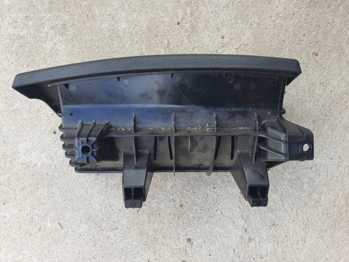 AUDI A4 B8 A5 A6 A7 Q3 Q5 BOÎTE À GANTS SOUS SIÈGE NOIR UCHYLNY 8K0882602B