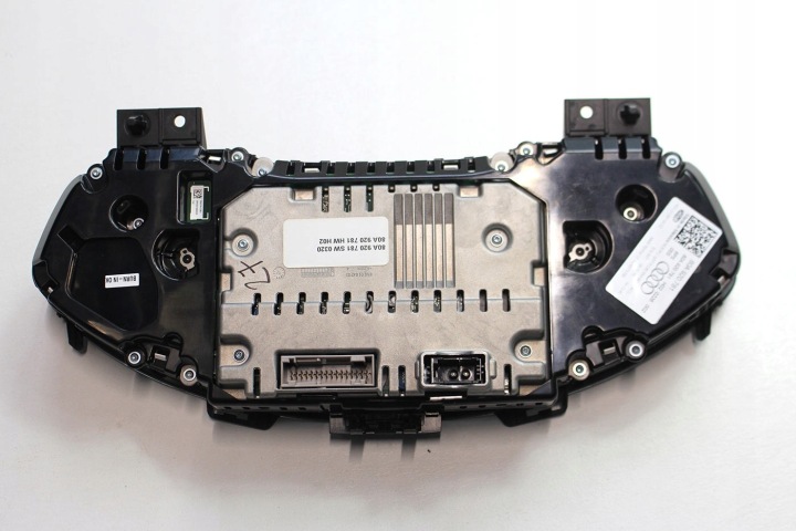 AUDI Q5 TABLEAU DE BORD TABLEAUX DE BORD DIESEL 80A920781 80A 920 781 COMPTEUR COMPTEUR WYSWIETL