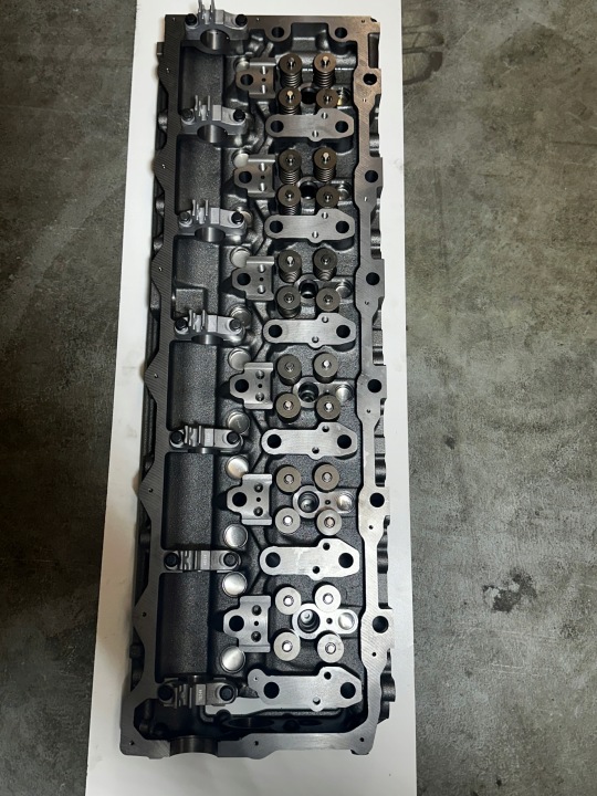 NEUF CULASSE MOTEUR MAN EURO 6 TGX TGA TGS AVEC SOUPAPES 13000 EUR NET