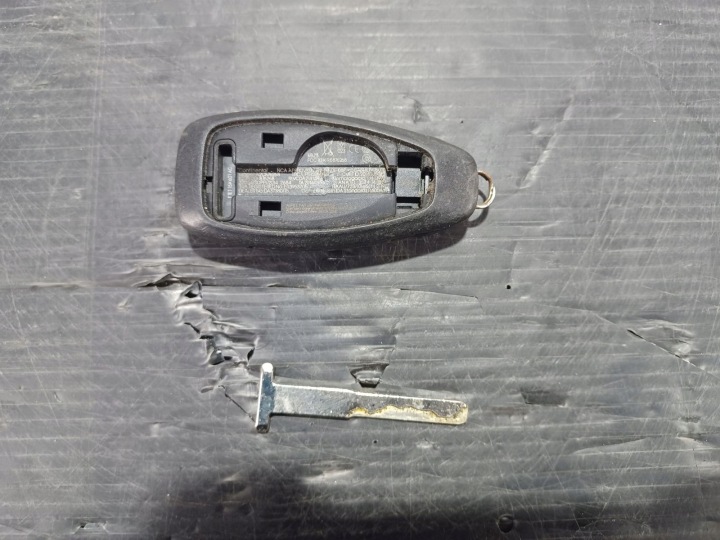 FORD FOCUS MK3 LIFT C-MAX CLÉ KEYLESS TÉLÉCOMMANDE A2C876268