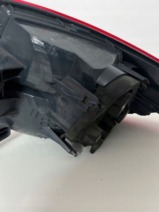 BMW 3 F30 F35 F31 2013 PHARE ARRIÈRE